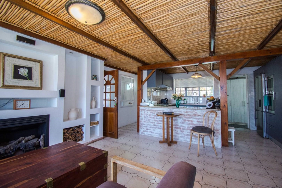 4 Bedroom Property for Sale in Mountainside Western Cape